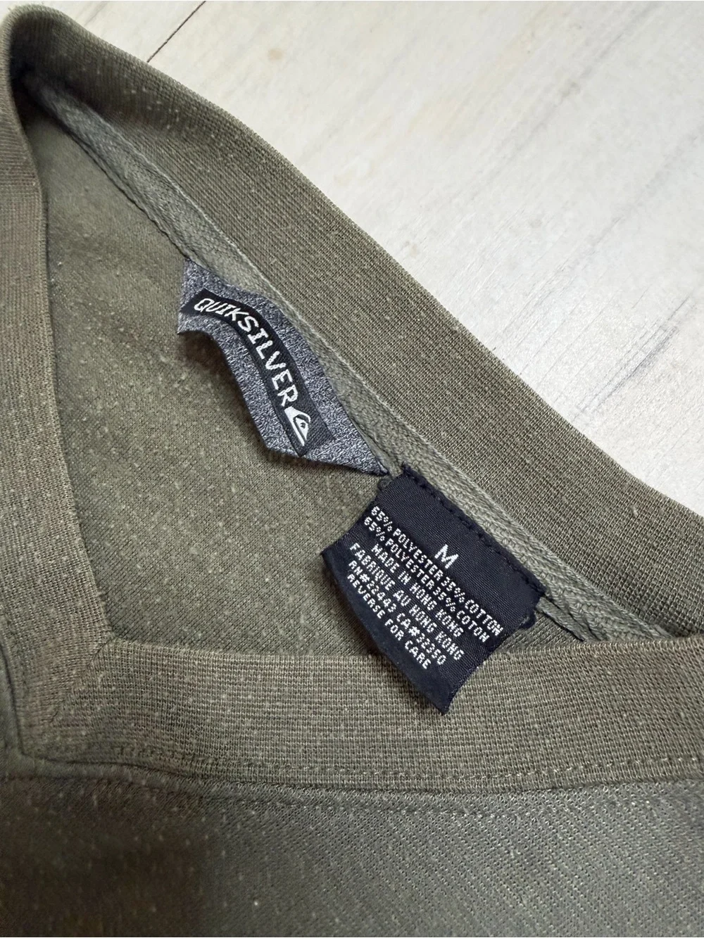 Quiksilver neck sweater